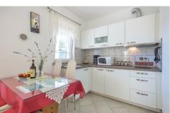 Apartmanok Lisicak Apartman 3 – A2+2 foto 2