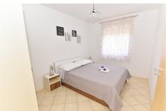 Apartmanok Lovre Apartman 3 – A4+2 foto 3