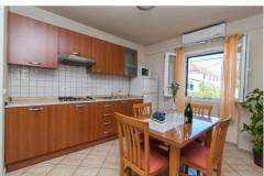 * Dvori * Apartman 1 – 1 foto 2