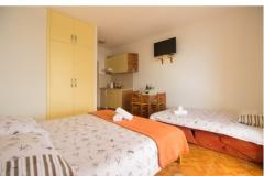 Apartmanok Čikeš Apartman 6 – žuti -A4 foto 4
