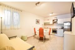 Szobák and Apartmants Medic Apartman 4 – A4 foto 2