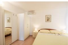 Szobák and Apartmants Medic Apartman 4 – A4 foto 3