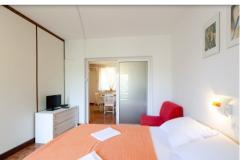 Apartmanok Ira Apartman 2 – Prizemlje foto 5