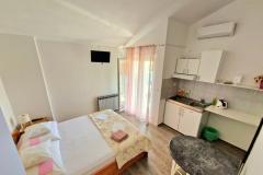 Apartmanok Villa Ivan Drvenik Apartman 7 – Studio 8 foto 3