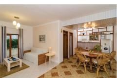 Ház Two Pines Apartman 1 – Kuća foto 2