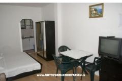 Apartmanok Stipić Apartman 2 – A2+1b foto 3