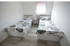 Apartmanok Paula Apartman 1 – A4 + 2 foto 5