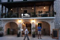 Holiday Home Sara- Kastel Stafilic Apartman 1 – SARA foto 4