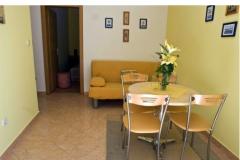 Apartmanok Deak Komarna Apartman 6 – žuti foto 1