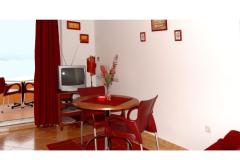 Apartmanok Deak Komarna Apartman 2 – BR.2crveni foto 1