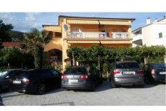 Apartmanok Lorena Szoba 4 – studio  3 foto 1