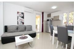 Apartmanok Gorica 1- with Pool, 200 Apartman 2 – Gorica 1/4 foto 2