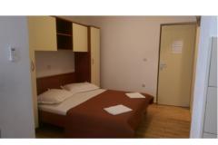 Apartmanok Dina Apartman 3 – Studio 4 foto 4