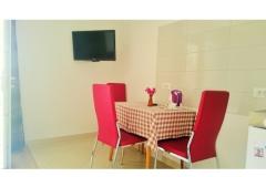 Apartmanok Gojak Makarska Apartman 1 – 2+1 rozi foto 2