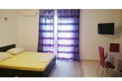 Apartmanok Gojak Makarska Apartman 1 – 2+1 rozi foto 3