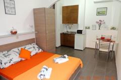 Apartmanok Marsonia Apartman 3 – Studio Ap foto 2