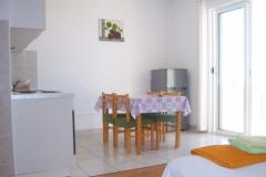 Apartmanok Katić  Apartman 2 – A 3 +2 foto 2