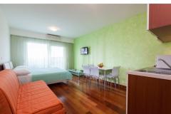 Apartmanok Veronika Apartman 2 – V-2 foto 1