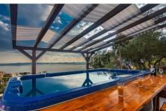 Hot Tub Luxury Apartmanok + beach p Apartman 2 – Darius foto 1