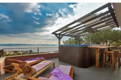 Hot Tub Luxury Apartmanok + beach p Apartman 2 – Darius foto 2