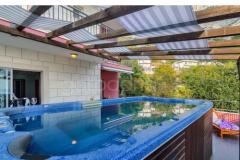Hot Tub Luxury Apartmanok + beach p Apartman 2 – Darius foto 3