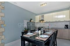 Hot Tub Luxury Apartmanok + beach p Apartman 2 – Darius foto 5