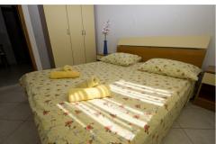 Apartmanok Dinko s grijanim bazenom Apartman 4 – A 2+2 foto 3