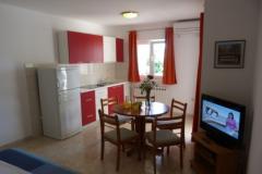Apartmanok Roko Apartman 1 – A03(4+2) foto 2