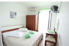 Szobák Bili Galeb BED? Szoba 3 – GREEN foto 1