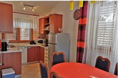 Apartmanok Ciceran Apartman 3 – v.ap 2 kat foto 3