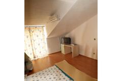 Apartmanok Dino Apartman 2 – Green foto 2