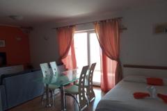 Apartmanok Toni  Duće  Apartman 1 – studio2 foto 2