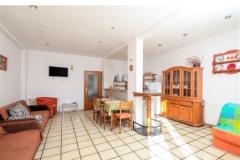 Family Szobák & Apartmanok Omis Apartman 3 – tetak foto 2
