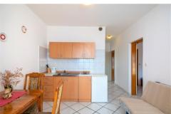 Family Szobák & Apartmanok Omis Apartman 4 – 202 foto 3