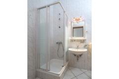Family Szobák & Apartmanok Omis Szoba 5 – kuglana foto 3