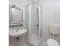 Family Szobák & Apartmanok Omis Szoba 6 – 203/106 foto 5