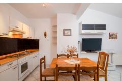 Family Szobák & Apartmanok Omis Szoba 8 – apartman K foto 2
