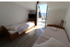 Apartmanok Karas Mandre Szoba 5 – Soba1 foto 4