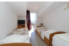 Apartmanok Karas Mandre Szoba 6 – Soba2 foto 2