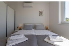 Dolphin view + pool by the beach Apartman 1 – Dolphin I foto 2