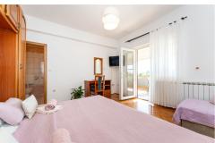 Apartmanok Adriana Szoba 7 – R-03 foto 4