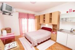 Apartmanok Holiday Apartman 2 – studio a foto 1