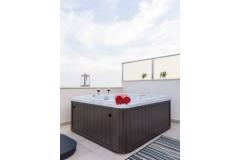 Bubbles Luxury Penthouse with jacuz Apartman 1 – Podstrana foto 1