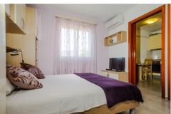 Apartmanok Andreja Apartman 3 – The purple foto 4