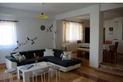 Apartmanok Tommy Apartman 2 – A5+3 foto 1