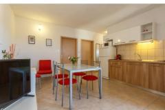 Apartmanok Laim Apartman 2 – Crveni foto 1