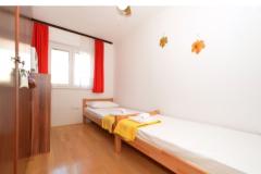Apartmanok Renata Apartman 2 – B foto 4