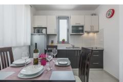Apartmanok Kimi with swimming pool  Apartman 4 – APP M foto 5