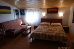 Apartmanok Alex Apartman 1 – ATELIE 2+2 foto 1