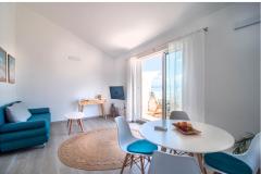 Sunny Apartmanok Solta Apartman 1 – white foto 1